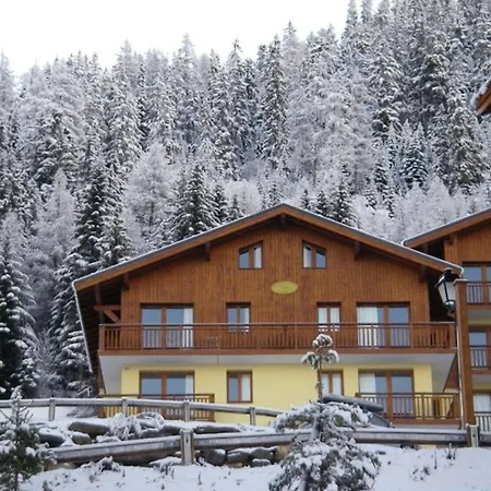 Magnifique T3 Renove 4-6 Pers Avec Terrasse, Pied Des Pistes, Wifi Gratuit, Equipements Complets - Fr-1-265-165 Apartment Valfrejus